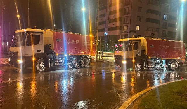 BÜYÜKŞEHİR’DEN TÜM BİRİMLERİYLE ŞİDDETLİ YAĞIŞA KARŞI SEFERBERLİK