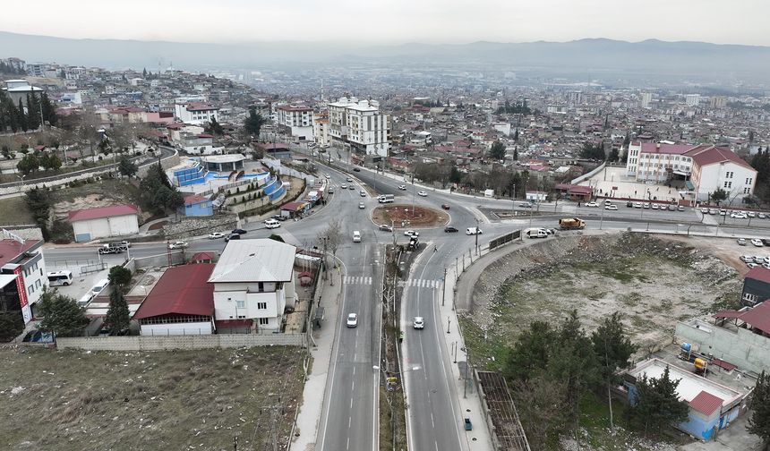 Sütçü İmam Kavşağı’nda Yenilemeler Devam Ediyor