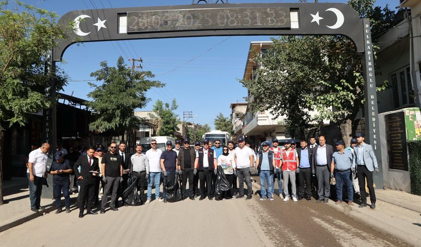 DULKADİROĞLU’NDA TEMİZLİK SEFERBERLİĞİ BAŞLADI