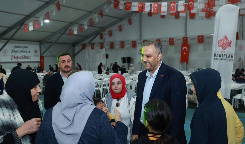 ONİKİŞUBATLILAR, BAŞKANLA İFTAR AÇIYOR