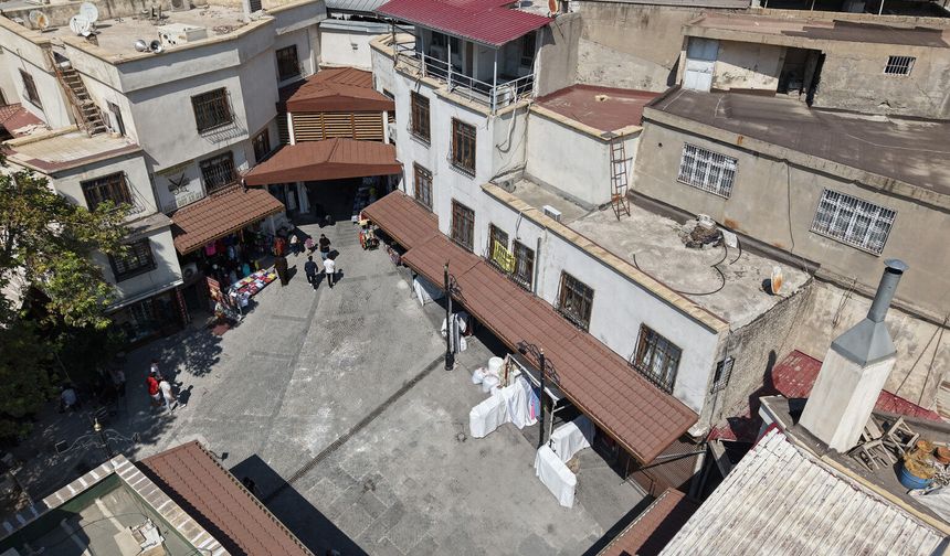 SARAÇHANE MEYDANI’NA TARİHLE UYUMLU DÜZENLEME