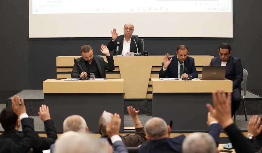 AKP’Lİ AKPINAR’IN İLK MECLİSİ