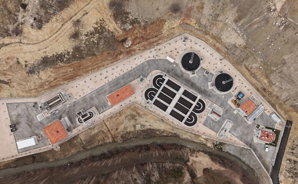 Çağlayancerit’in İleri Biyolojik Atıksu Arıtma Tesisi Hizmete Alındı