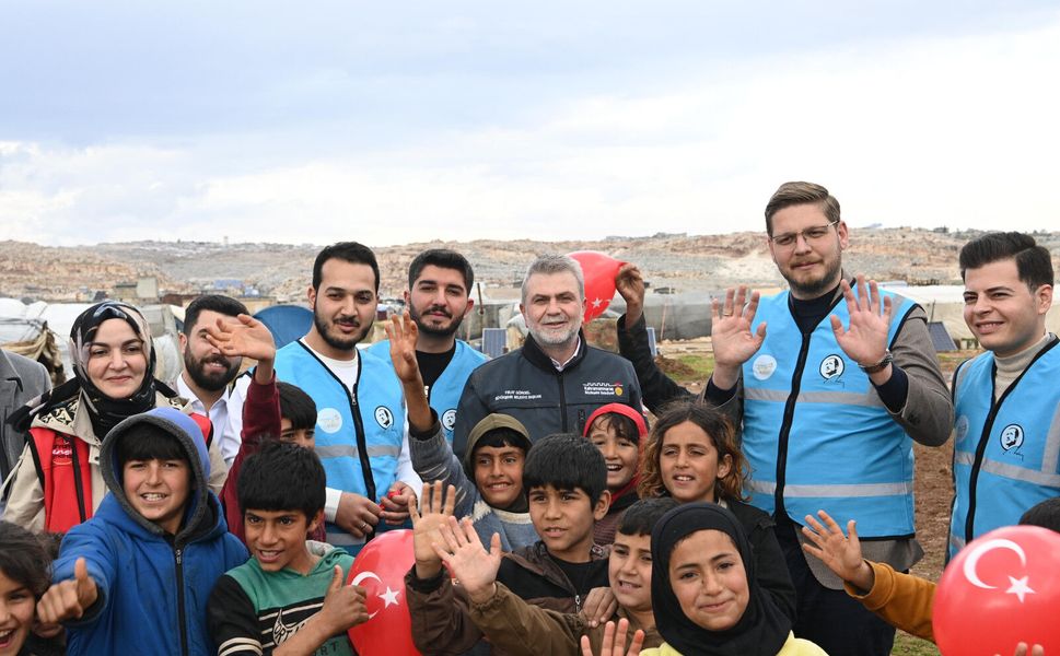 Büyükşehir’in İftar Sofrası Sınırların Ötesine Taştı