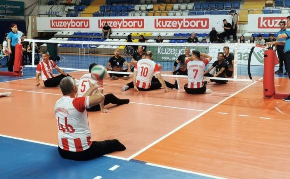 Oturarak Voleybol Süper Lig’inde Büyükşehir Belediyespor Rüzgârı