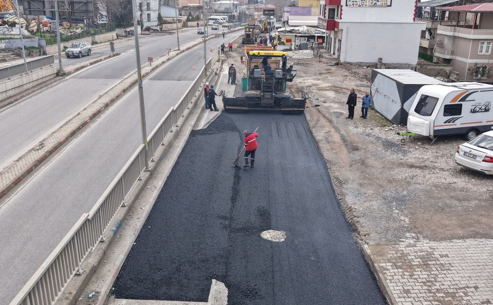 Büyükşehir, Asfalt Mesaisini Dulkadiroğlu’nda Sürdürüyor
