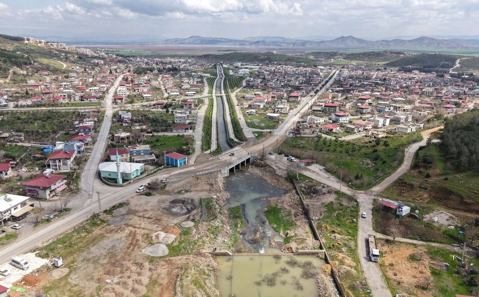 Büyükşehir, 10 Milyonluk Yatırımla Şekeroba’nın Yeni Köprüsünü Hizmete Sundu