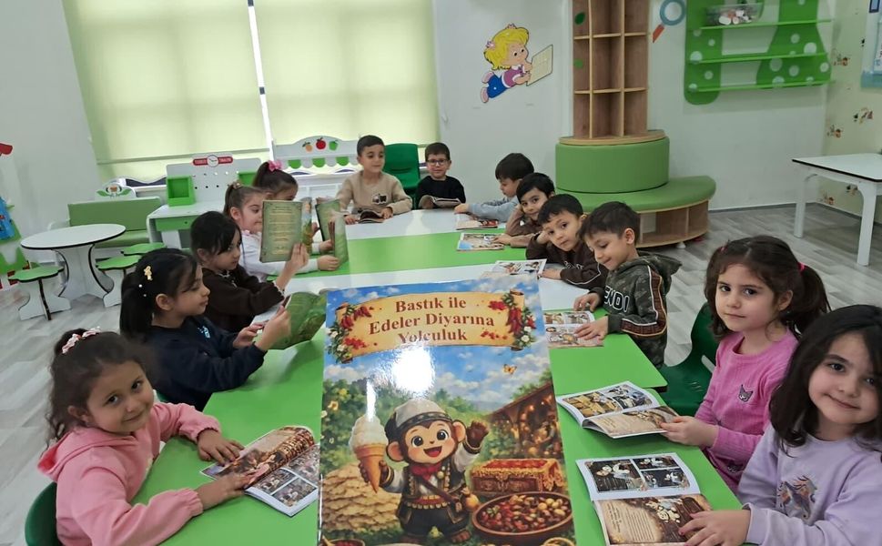 ONİKİŞUBATLI MİNİKLERİN PROJESİ