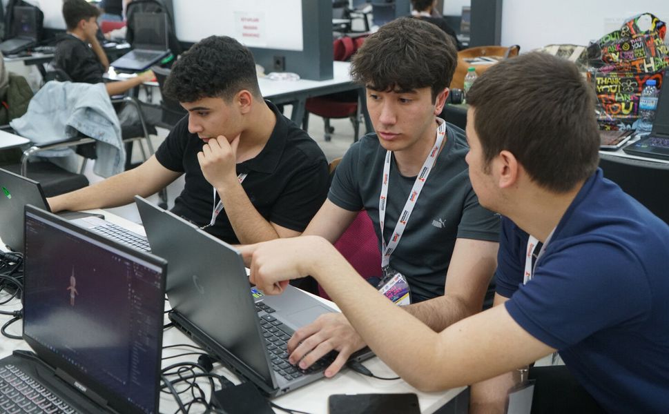 Pusula Maraş, Oyun Dünyasının Genç Yeteneklerini Bir Araya Getirdi; Game Jam Başladı