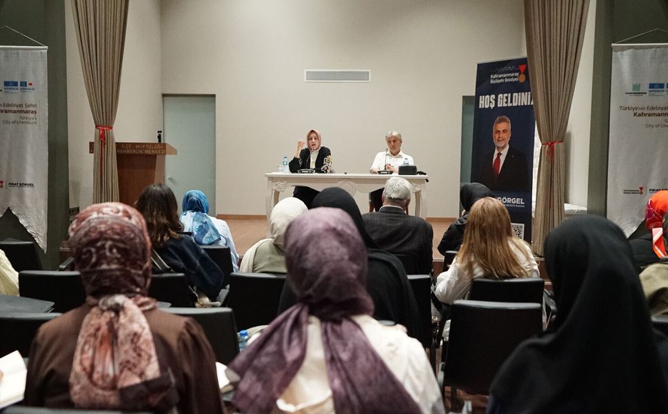 Yazarlık Akademisi’nde Edebiyatın Derinliklerine Yolculuk