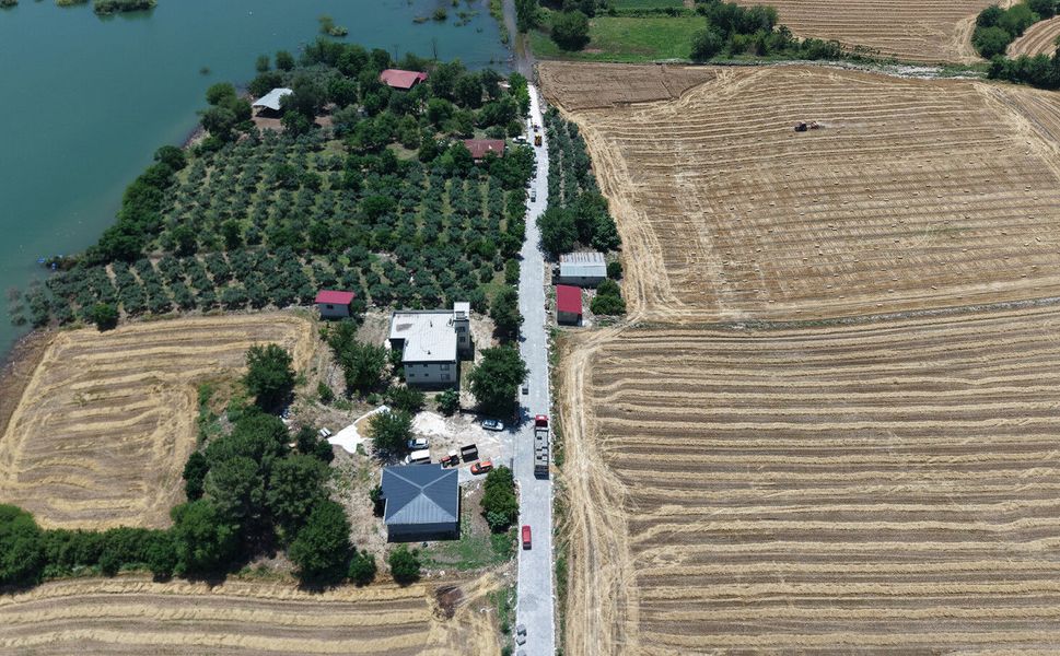 Büyükşehir, Andırın Kırsalında Yol Yatırımlarını Sürdürüyor