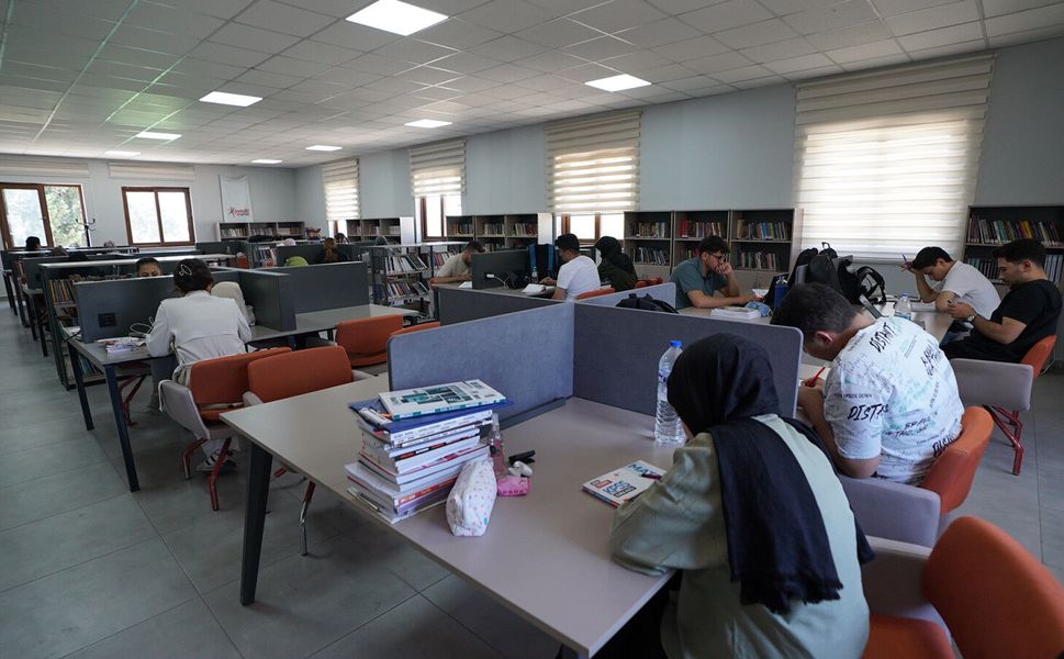 Büyükşehir’in Kütüphaneleri Gençlerin Hizmetinde