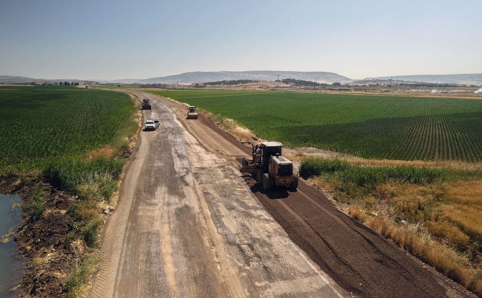 Dulkadiroğlu – Pazarcık Sınırındaki Mahallelerin Yolu Büyükşehir’le Yenileniyor
