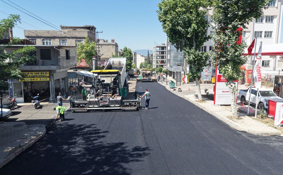 Büyükşehir, Eski Sanayi Sitesinin Yollarını Bir Bir Asfaltlıyor