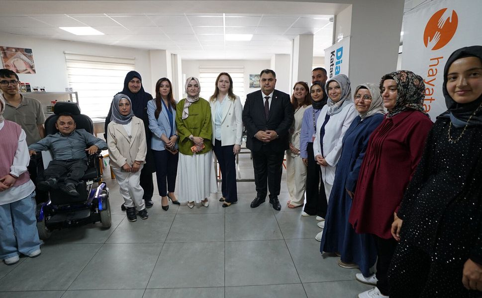 Engelsiz Yaşam Merkezi’nde Emek ve Başarı Sergisi
