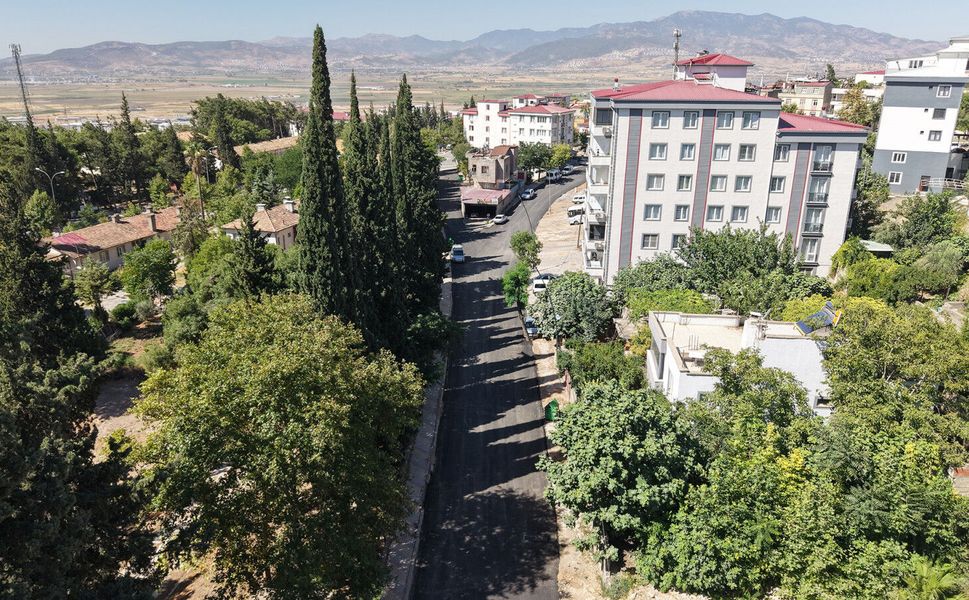 MÜKREMİN HALİL CADDESİ’NDE İLK ETAP TAMAMLANDI