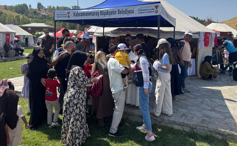 KAHRAMANMARAŞ’IN KÜLTÜREL ZENGİNLİKLERİ AHLAT’TA DÜNYAYA TANITILDI