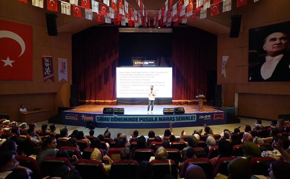 PUSULA MARAŞ’IN KPSS GENEL TEKRAR KAMPI İKİNCİ GÜNÜNDE TARİHLE DEVAM ETTİ
