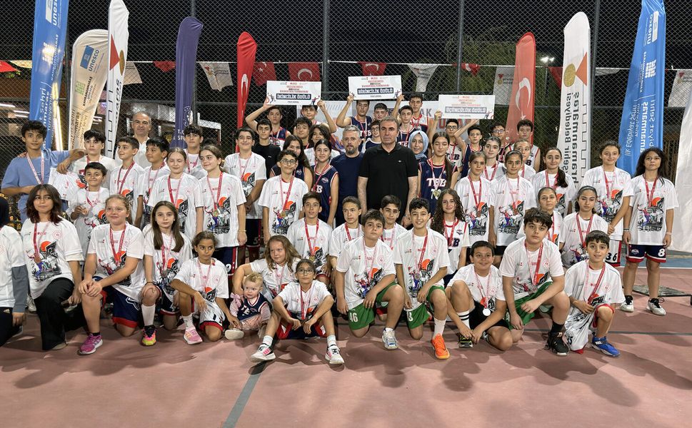 BASKETBOLUN YILDIZLARI AYNI POTADA BULUŞTU