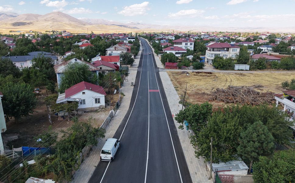 BÜYÜKŞEHİR, ASFALT MESAİSİNİ YENİ HAFTADA 19 FARKLI NOKTADA SÜRDÜRECEK