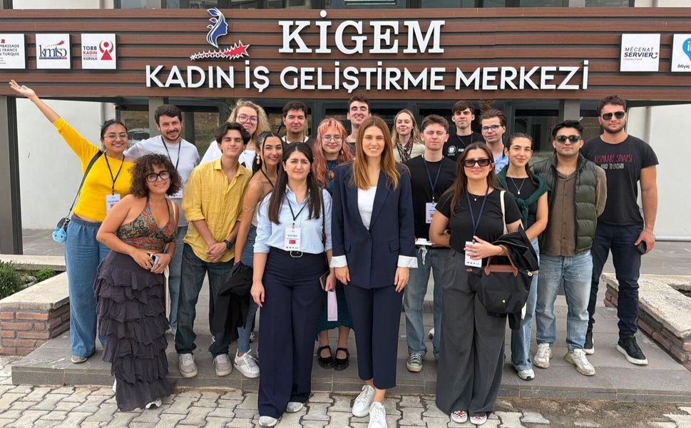 GENÇLİK ÇALIŞMALARINDA ULUSLARARASI İŞ BİRLİĞİ