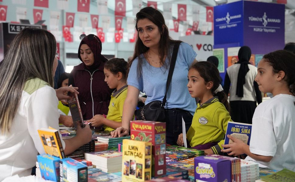 OKUMA ALIŞKANLIĞI ANADOLU’NUN EN BÜYÜK KİTAP FUARI’NDA GÜÇLENİYOR