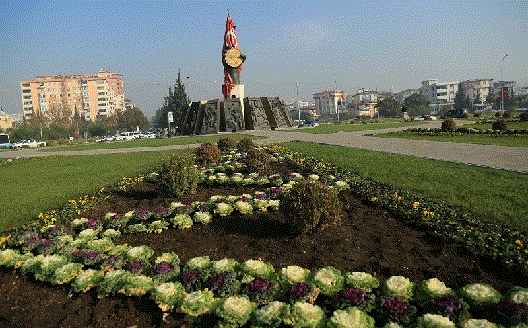 KAHRAMANMARAŞ, KIŞ ÇİÇEKLERİYLE DONATILIYOR