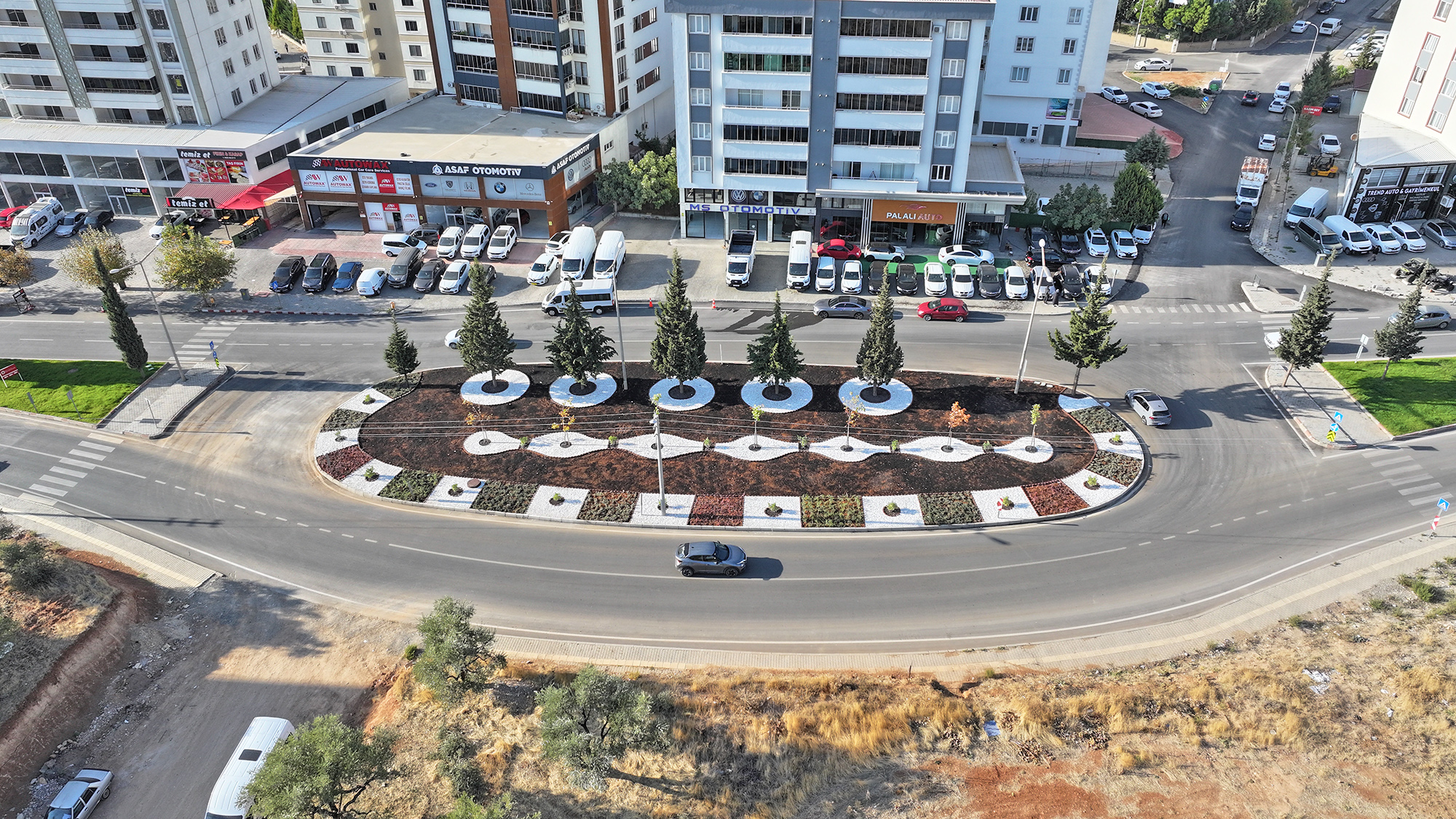 Adil Erdem Bayazıt Caddesi Çevre Düzenleme (9)