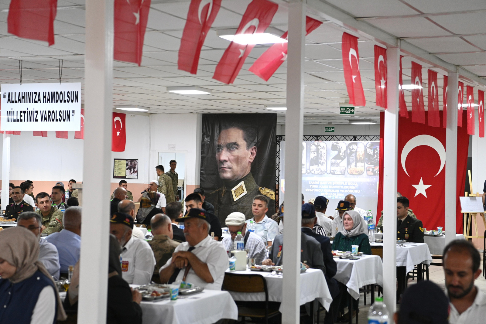 Sehit Yakinlari Ve Gazilerle 1