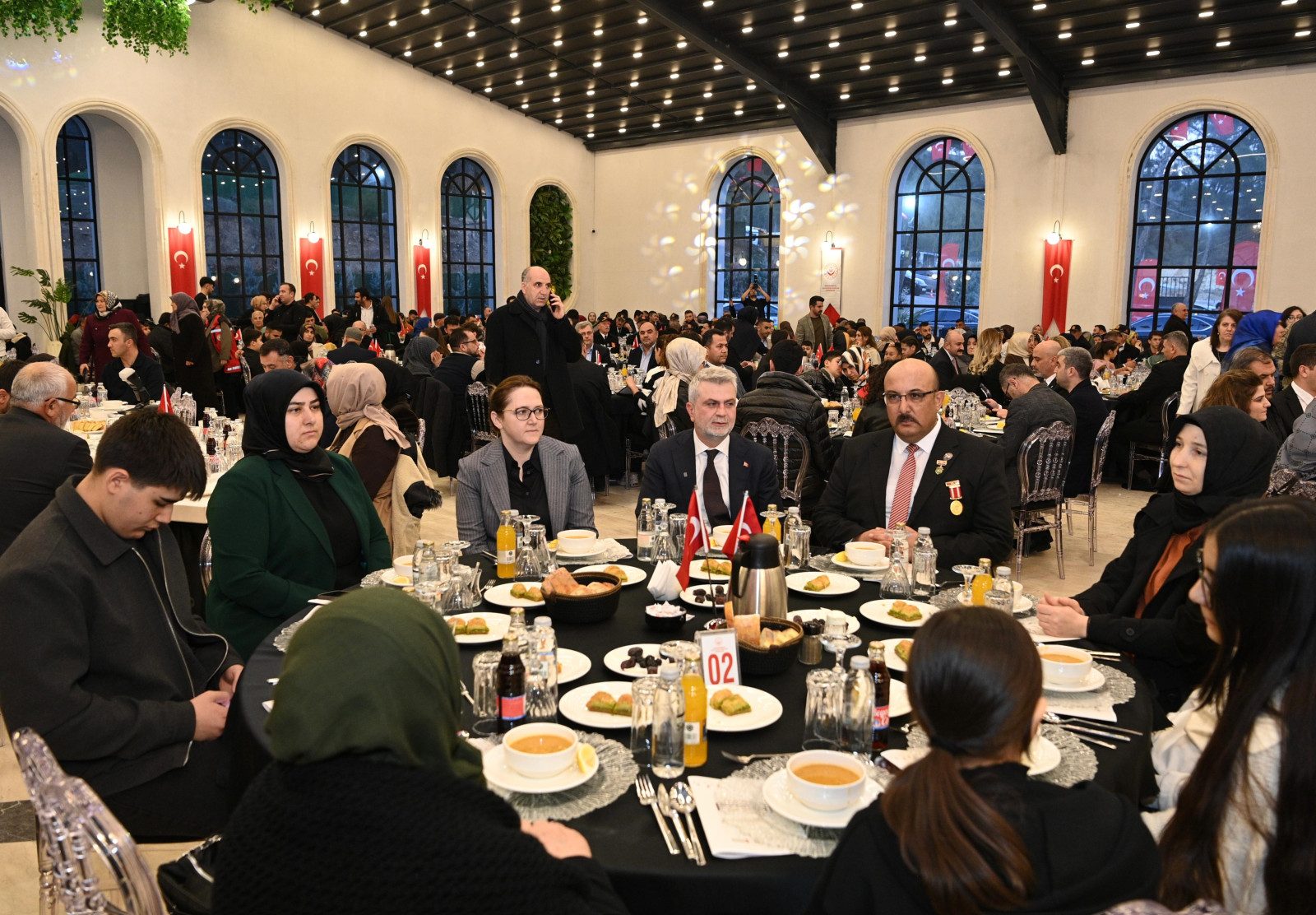 Buyuk Aile Sofrasi 1