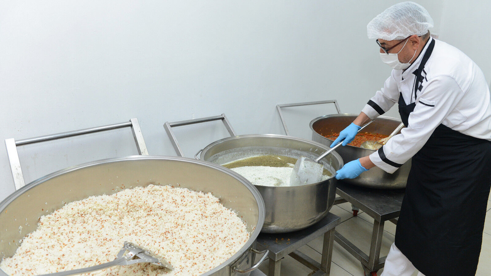 Sicak Yemek Ikrami 1-1