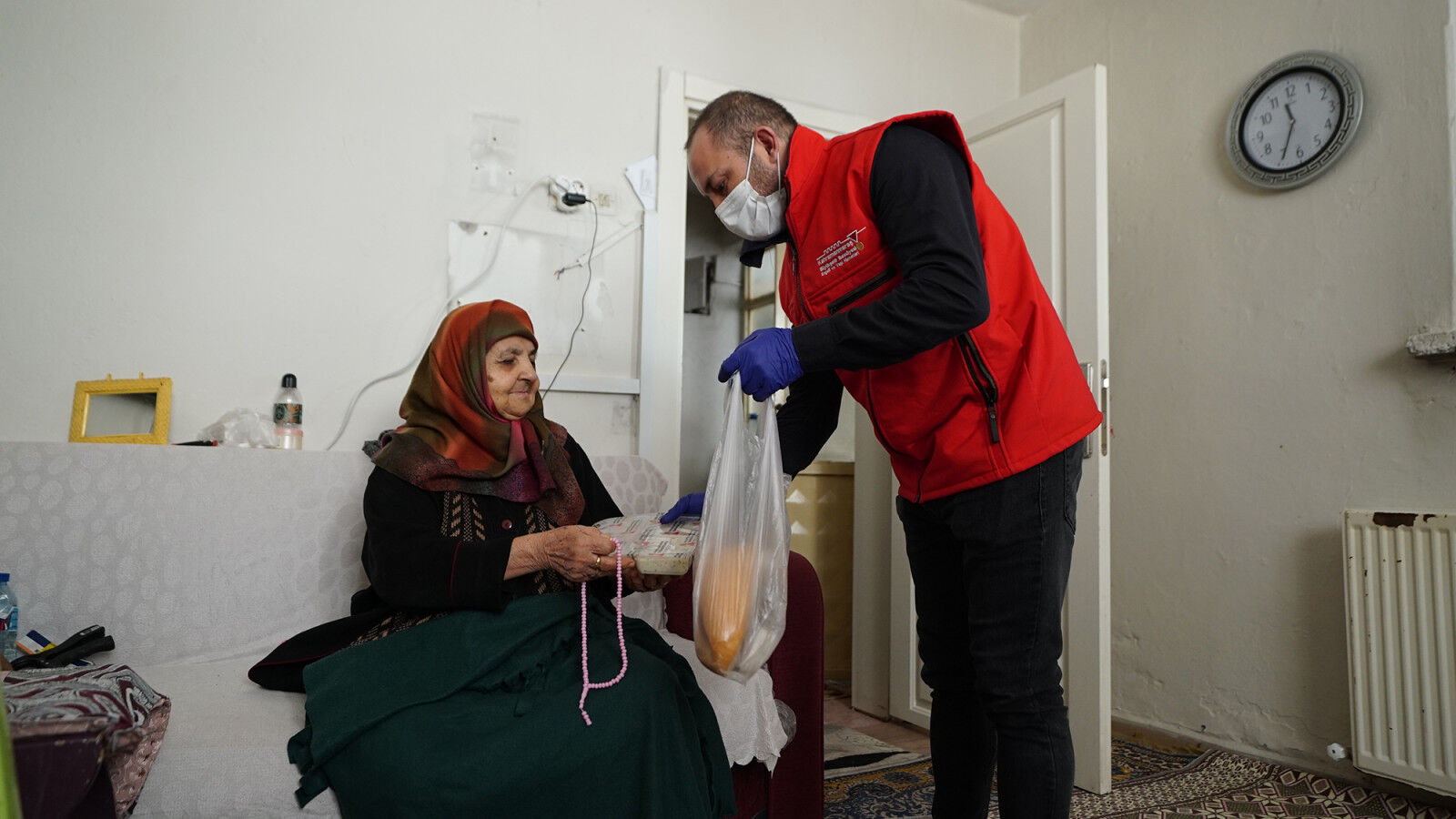 Sicak Yemek Ikrami 3-1