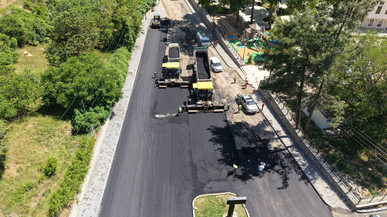 Pinarbasi Caddesi Asfalt 11