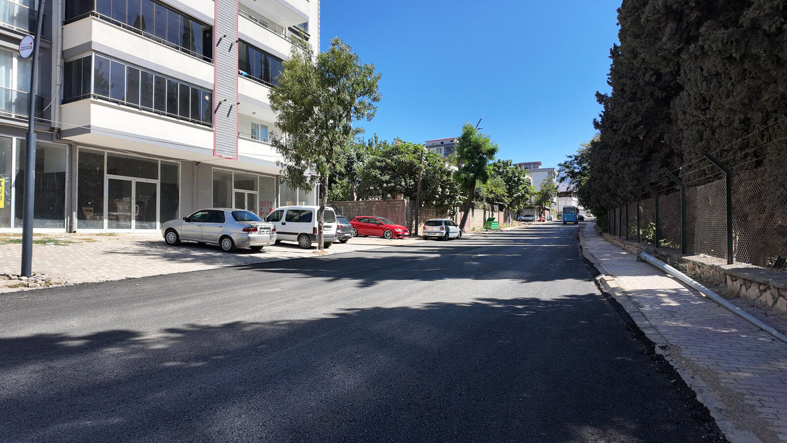 Mukremin Halil Caddesi 7