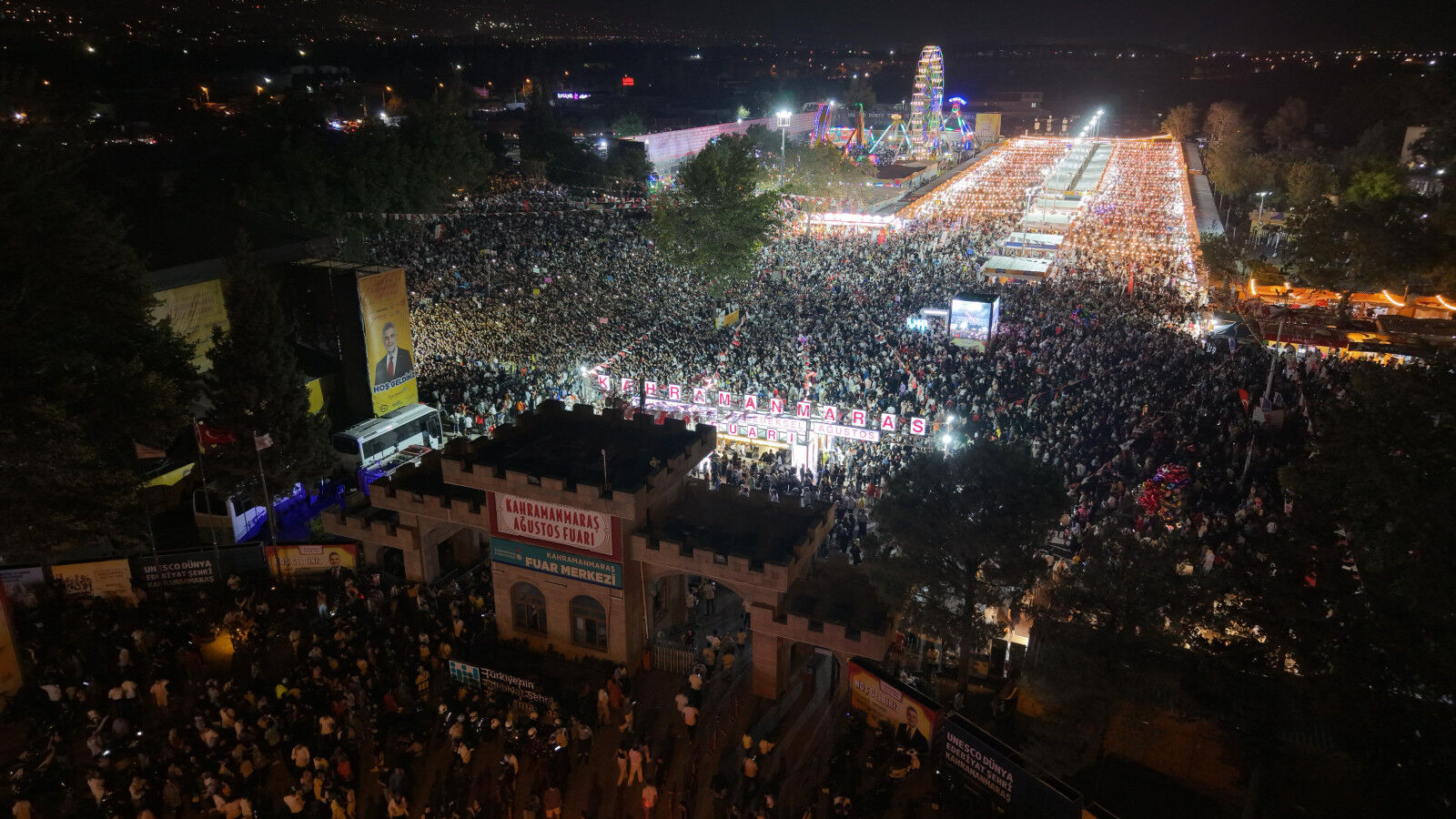 BÜYÜKŞEHİR’İN GELENEKSEL AĞUSTOS FUARI 2,7 MİLYONUN ÜZERİNDE ZİYARETÇİYİ AĞIRLADI