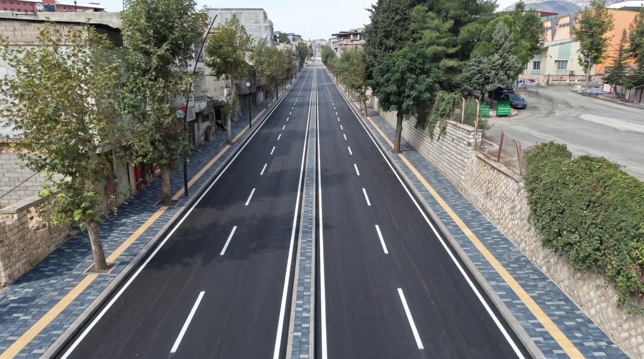 BAYAZITLI BULVARI’NDA KAPSAMLI DÖNÜŞÜM BAŞLADI
